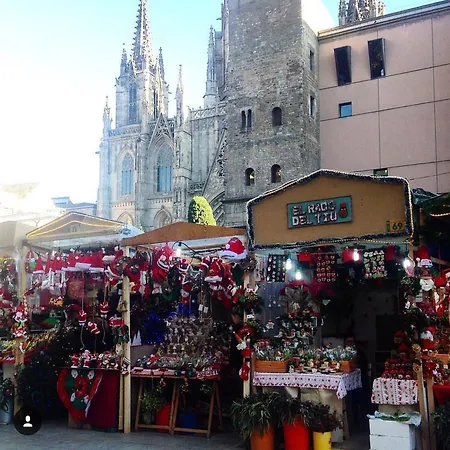 Cozy Near Sagrada Familia