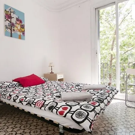Cozy Near Sagrada Familia * Barcelona